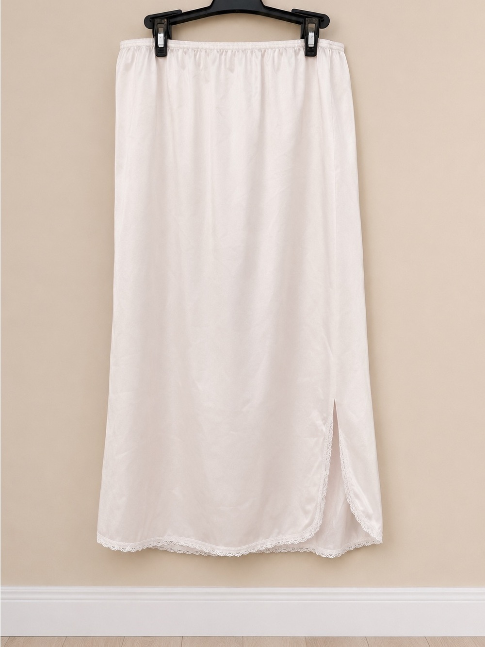 vassarette Ivory Lace-Trim Half Slip